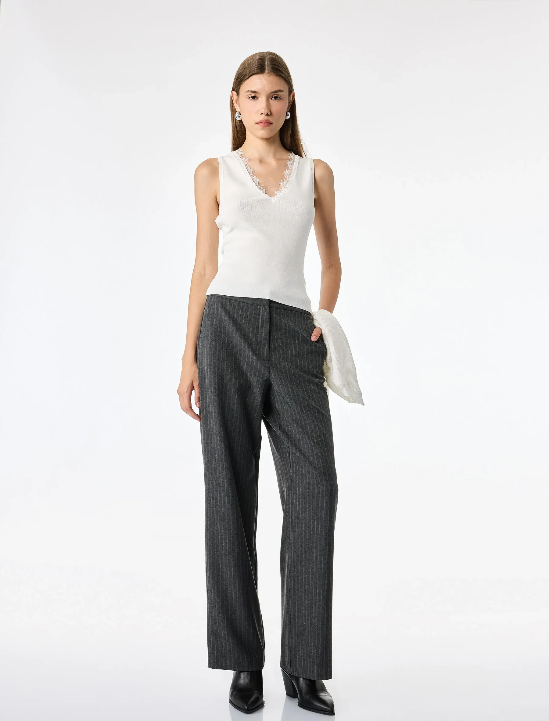 PANTOLLA PËR FEMRA